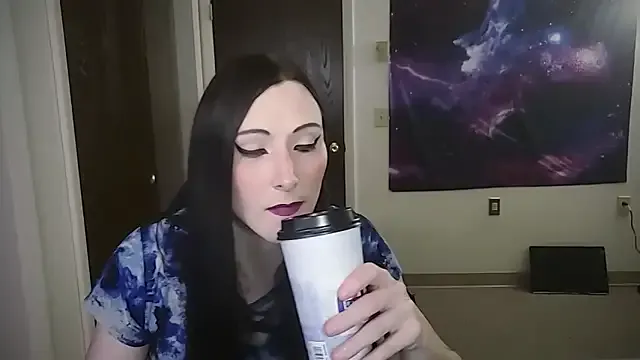 caylin – webcam model profile photo Image 4