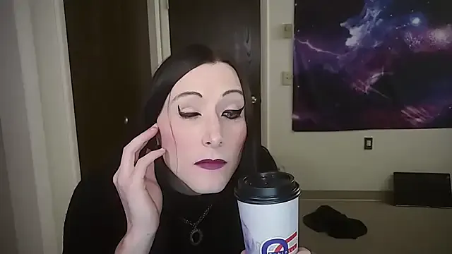 caylin – webcam model profile photo Image 5