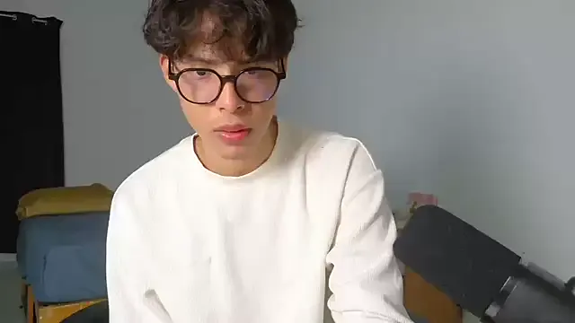 Runarunapi – webcam model profile photo Image 11