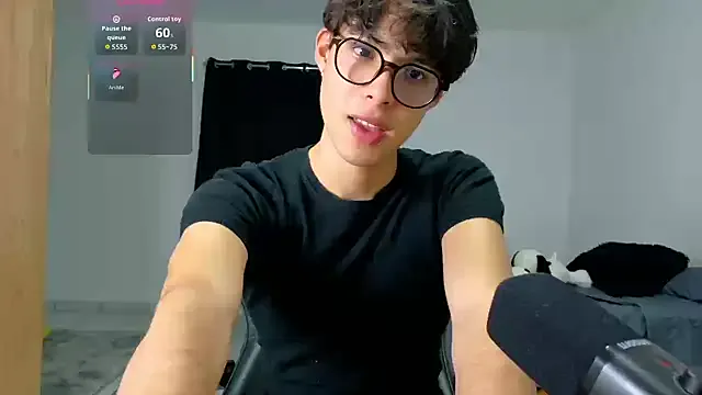 Runarunapi – webcam model profile photo Image 15