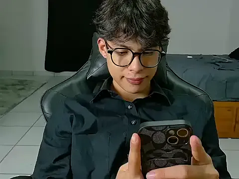 Runarunapi – webcam model profile photo Image 19