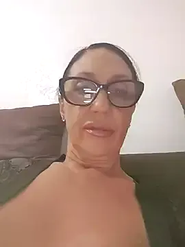 Runarunapi – webcam model profile photo Image 16