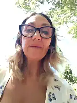 Runarunapi – webcam model profile photo Image 5