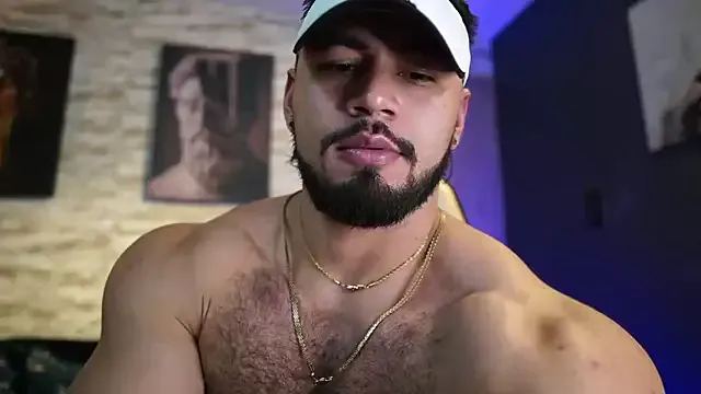 Runarunapi – webcam model profile photo Image 3