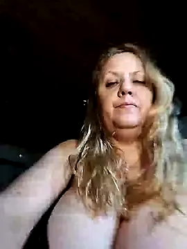 Rinamay_ – webcam model profile photo Image 4