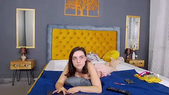 AdritVance – webcam model profile photo Image 6