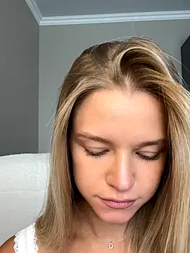 keirasworld – webcam model profile photo Image 14