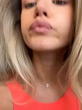 keirasworld – webcam model profile photo Image 8