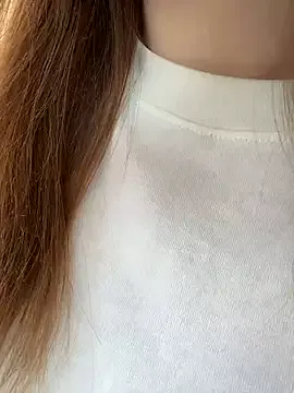 Yui-Ch – webcam model profile photo Image 4