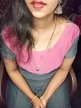 heyskylar – webcam model profile photo Image 2