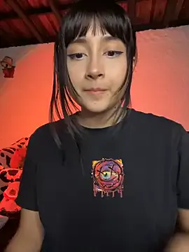 heyskylar – webcam model profile photo Image 12