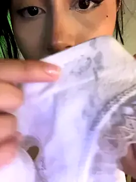 heyskylar – webcam model profile photo Image 16