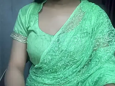 winter11 – webcam model profile photo Image 2