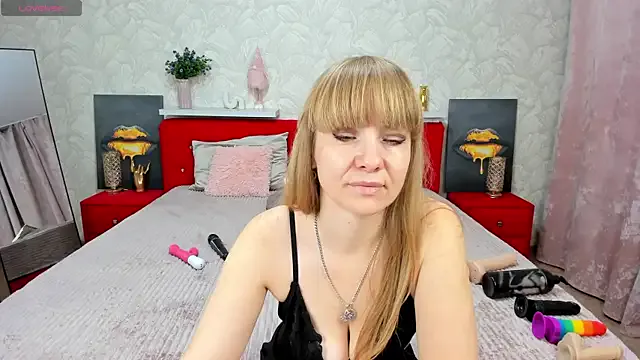 katt008 – webcam model profile photo Image 10