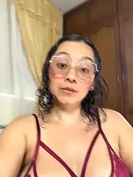 ms_dira – webcam model profile photo Image 4