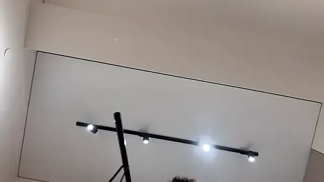 OneInAMillionXXX – webcam model profile photo Image 19