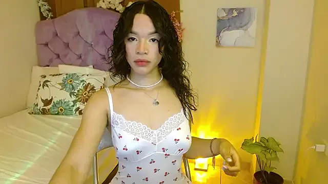 Runarunapi – webcam model profile photo Image 10