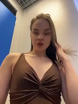 streetfuckers-jp2 – webcam model profile photo Image 18