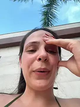 hot_wife_35 – webcam model profile photo Image 17