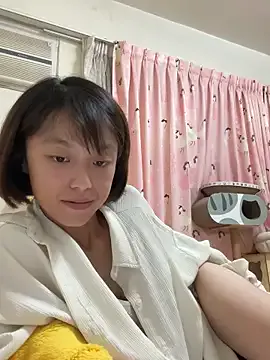 shuhana_ – webcam model profile photo Image 2