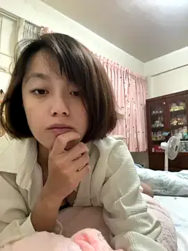 shuhana_ – webcam model profile photo Image 3