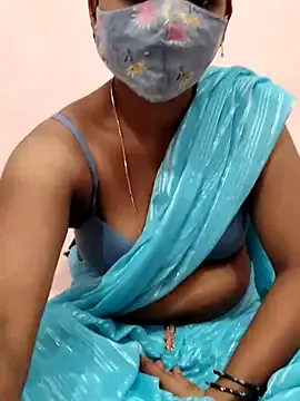 MileySummer – webcam model profile photo Image 4