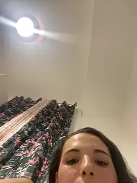 bunnydollstella – webcam model profile photo Image 7