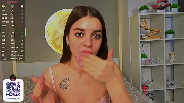 Selen-S – webcam model profile photo Image 14