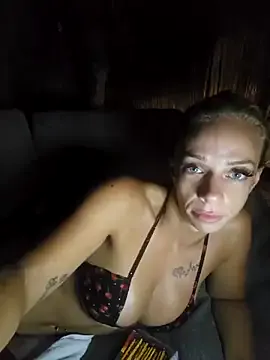 PumaShyXD – webcam model profile photo Image 4