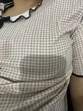 bunnyblondy – webcam model profile photo Image 3