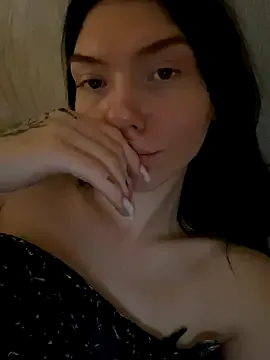 Runarunapi – webcam model profile photo Image 19