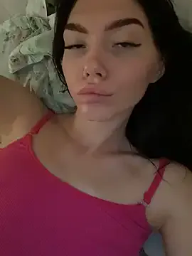 Runarunapi – webcam model profile photo Image 5