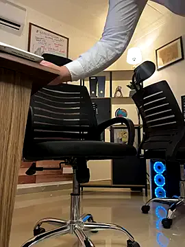 milla_bella – webcam model profile photo Image 9