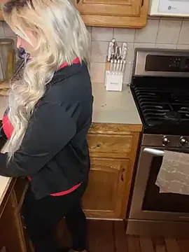 lalilamassu1 – webcam model profile photo Image 18