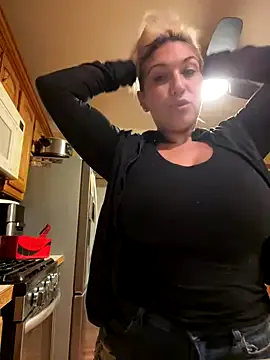 lalilamassu1 – webcam model profile photo Image 8