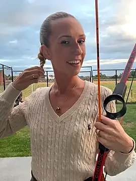 Ribon_n – webcam model profile photo Image 2