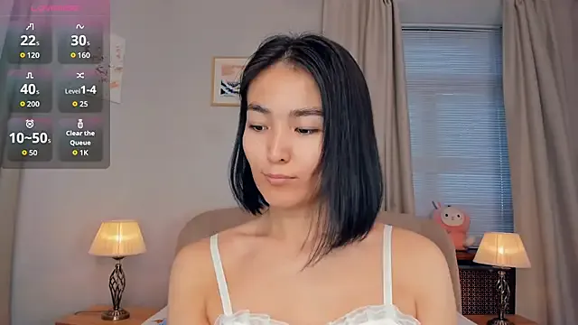 AdritVance – webcam model profile photo Image 18