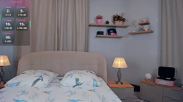 AdritVance – webcam model profile photo Image 7