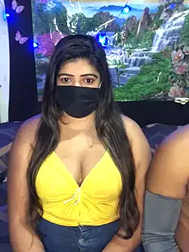 emyii – webcam model profile photo Image 7