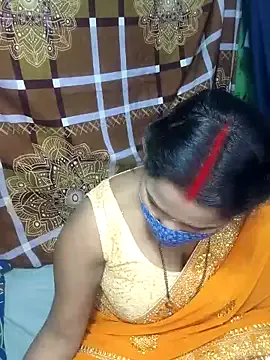 Yui-Ch – webcam model profile photo Image 3