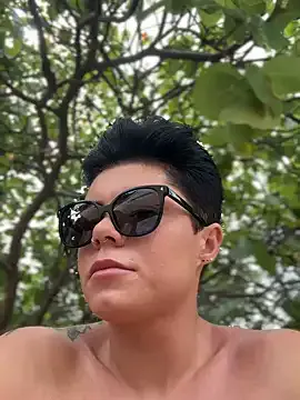 amairi_ – webcam model profile photo Image 9