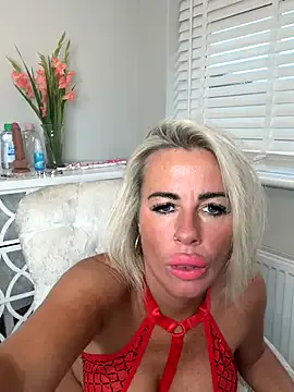 nakedbakers – webcam model profile photo Image 18