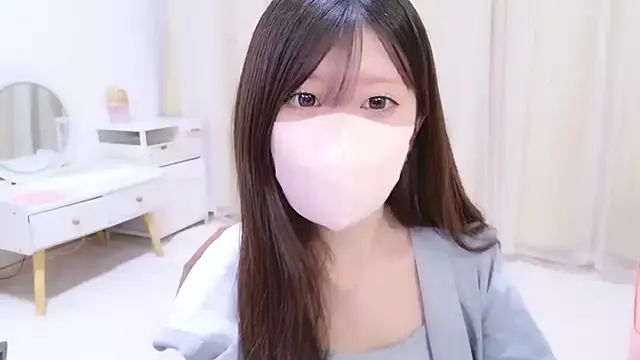 emyii – webcam model profile photo Image 10