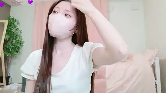 Runarunapi – webcam model profile photo Image 11