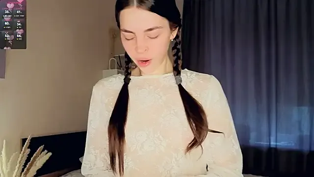 PumaShyXD – webcam model profile photo Image 2