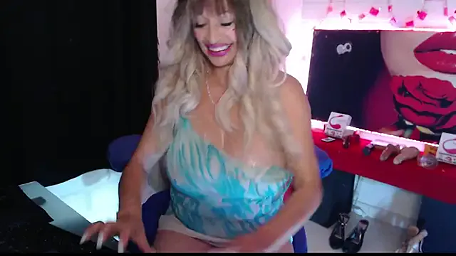 Runarunapi – webcam model profile photo Image 8