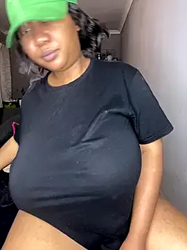 bunnyblondy – webcam model profile photo Image 12