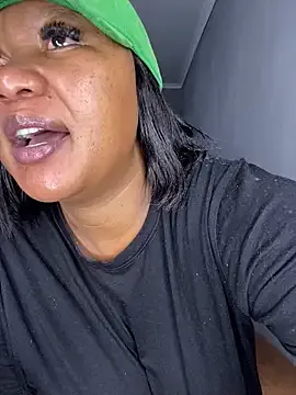 bunnyblondy – webcam model profile photo Image 16