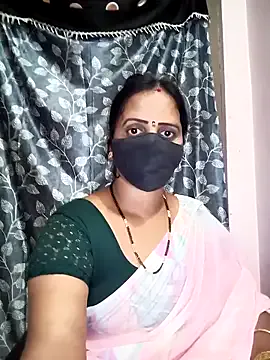 Stefania_PT – webcam model profile photo Image 2