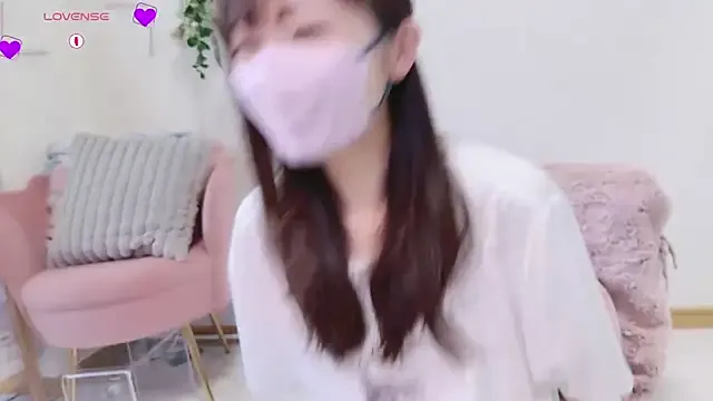 amairi_ – webcam model profile photo Image 5